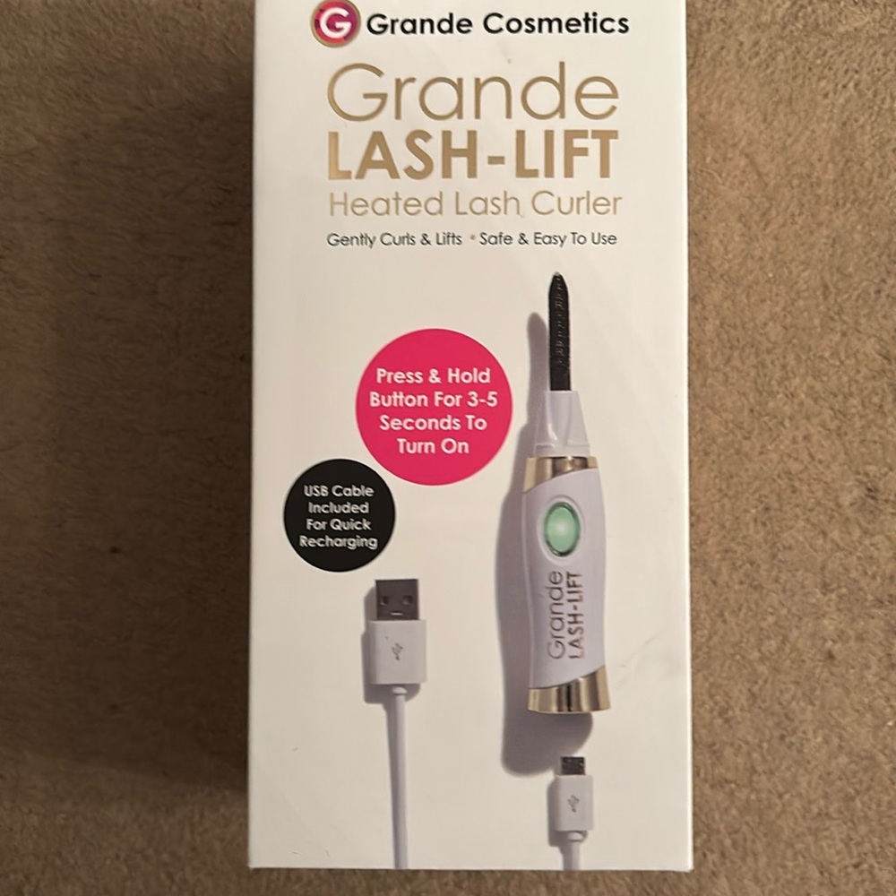 Heated lash curler
